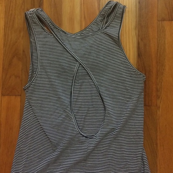 ModCloth Open Back Striped Tank - Picture 3 of 4